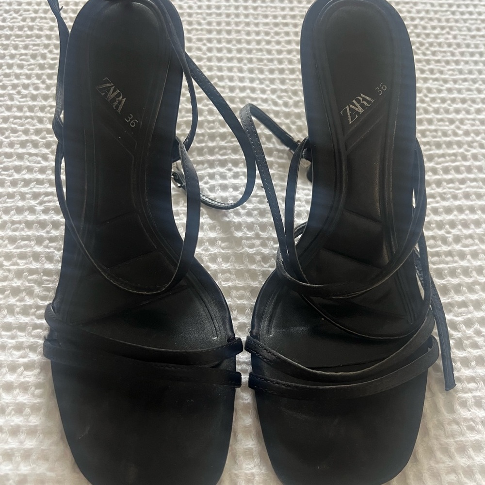 Zara Black Strappy Women's Sandals